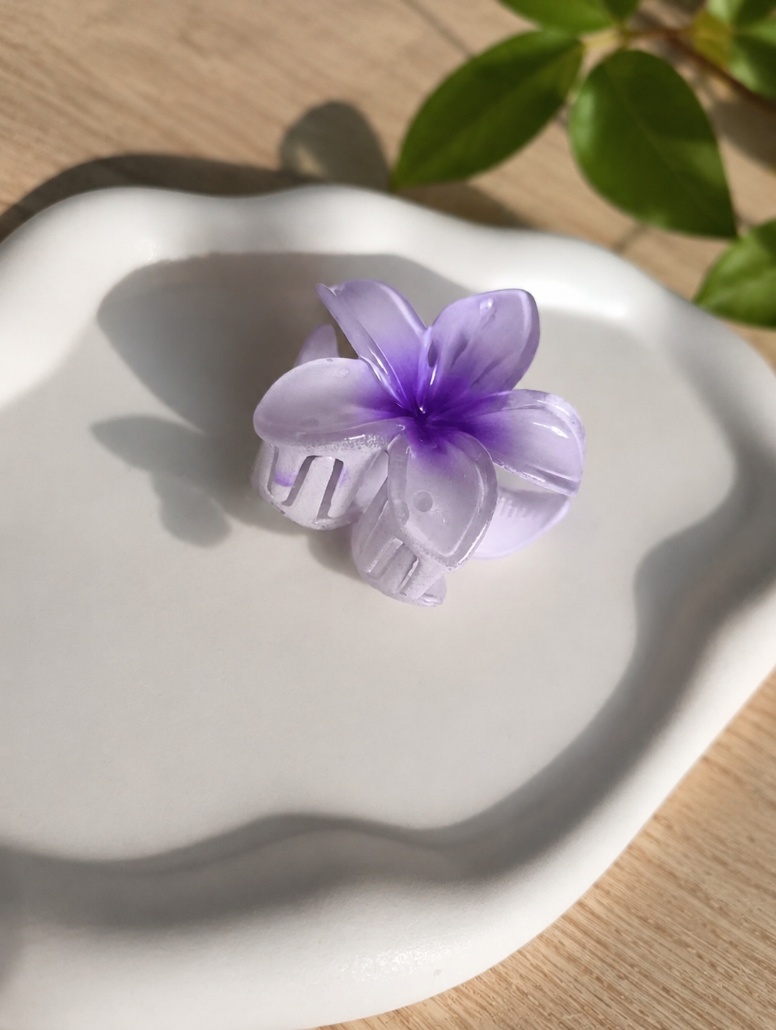 Lavender flowery Hairclaw